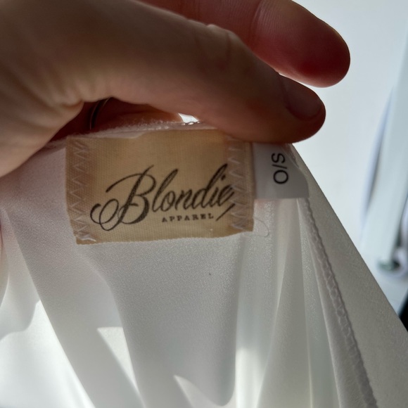 White kimono shawl by Blondie - Picture 5 of 5